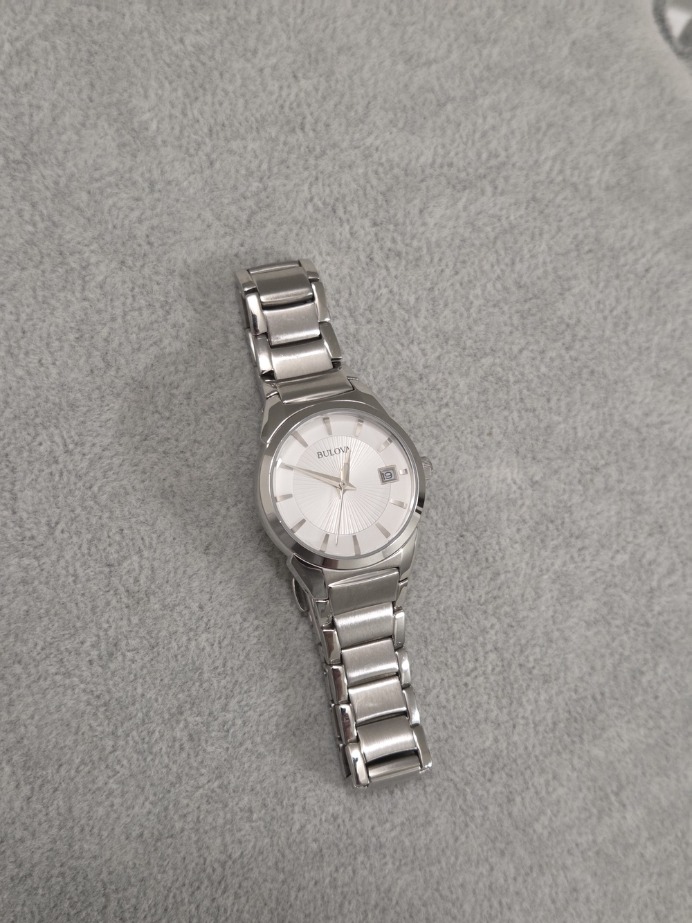 Bulova Women's Classic Stainless Steel Quartz Watch 96M111 - Needs Seal Fix